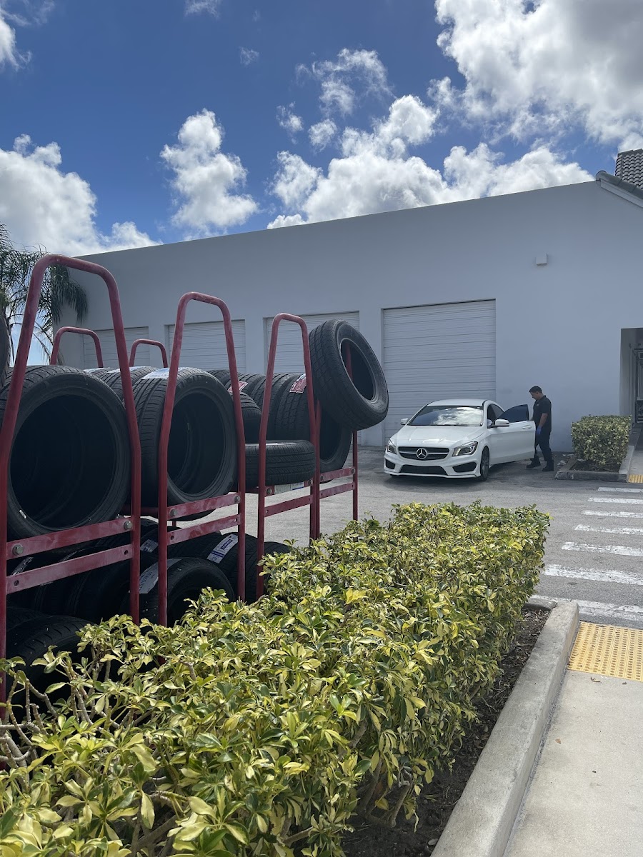 CBR AUTO CARE - photo 7